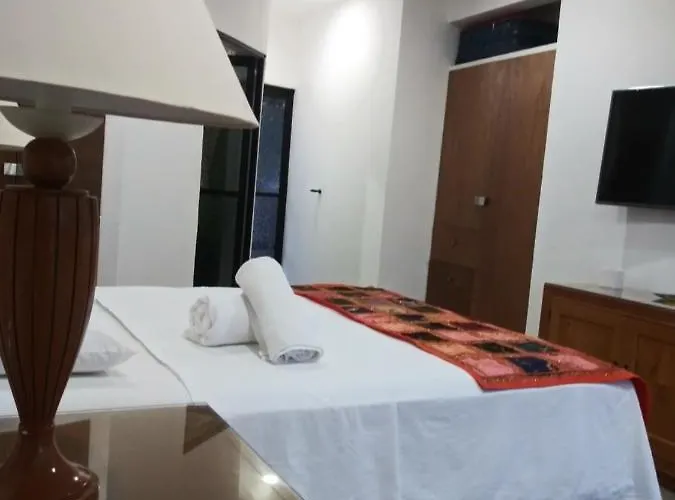 Balcones Apartment *
